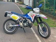 Yamaha DT125 2001 Motorbike