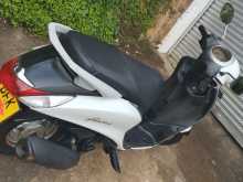 https://riyasewana.com/uploads/yamaha-fascino-2617110513254.jpg