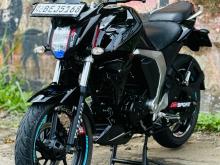 Yamaha FZ 2016 Motorbike