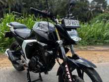 Yamaha FZ 2015 Motorbike