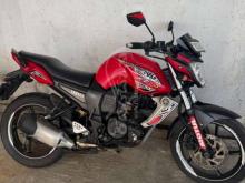 Yamaha FZ 2015 Motorbike