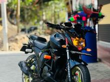 Yamaha FZ 2015 Motorbike