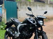 Yamaha FZ 2015 Motorbike