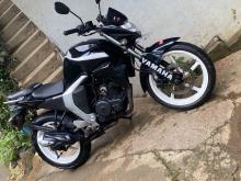 Yamaha FZ 2015 Motorbike
