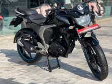 Yamaha FZ-16 Version 2.0 2016 Motorbike