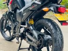 https://riyasewana.com/uploads/yamaha-fz-16-2915083324372.jpg