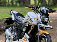 Yamaha FZ 2015 Motorbike