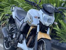 Yamaha FZ 2015 Motorbike