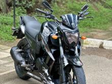 Yamaha FZ 2012 Motorbike