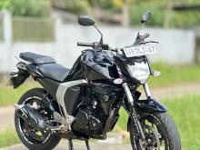 Yamaha FZ 2015 Motorbike