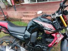 Yamaha FZ 2012 Motorbike