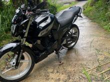 Yamaha FZ 2014 Motorbike