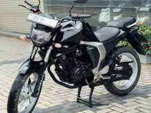 Yamaha FZ-16 Version 2.0 2017 Motorbike