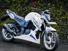 Yamaha FZ 2009 Motorbike