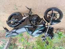 https://riyasewana.com/uploads/yamaha-fz-s-291052064073.jpg