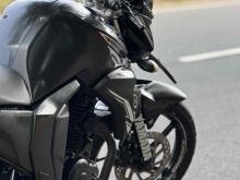 https://riyasewana.com/uploads/yamaha-fz-s-version-1722433924462.jpg