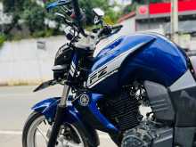 Yamaha FZ 2015 Motorbike
