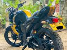 Yamaha Fz 2013 Motorbike