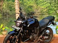 https://riyasewana.com/uploads/yamaha-fz-v1-152225216191.jpg