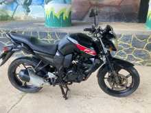 Yamaha FZ 2014 Motorbike
