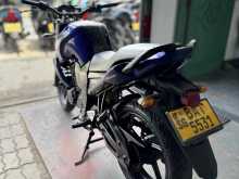 https://riyasewana.com/uploads/yamaha-fz-v1-247541122203.jpg