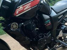 https://riyasewana.com/uploads/yamaha-fz-v1-3020020519096.jpg