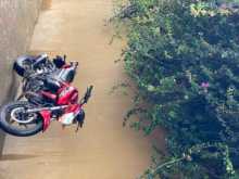 https://riyasewana.com/uploads/yamaha-fz-v1-412184513354.jpg