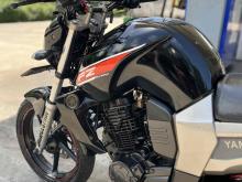 https://riyasewana.com/uploads/yamaha-fz-v1-521334724431.jpg