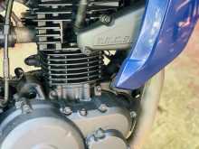 https://riyasewana.com/uploads/yamaha-fz-v1-71052822943.jpg
