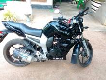 Yamaha Fz 2011 Motorbike
