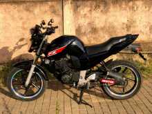 Yamaha FZ 2012 Motorbike