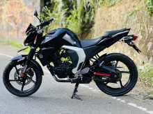 https://riyasewana.com/uploads/yamaha-fz-v2-0-1420045522662.jpg