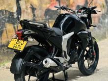 https://riyasewana.com/uploads/yamaha-fz-v2-0-2814162724611.jpg