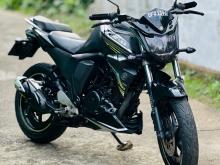 Yamaha FZ Version 2.0 2017 Motorbike