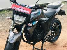 Yamaha FZ Version 2.0 2017 Motorbike