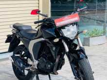 https://riyasewana.com/uploads/yamaha-fz-v2-151029201192.jpg
