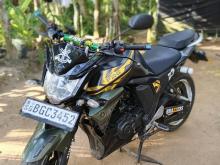 Yamaha FZ Version 2.0 2017 Motorbike