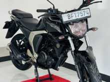 Yamaha FZ Version 2.0 2017 Motorbike