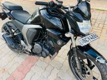 Yamaha Fz Version 2.0 2015 Motorbike