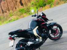https://riyasewana.com/uploads/yamaha-fz-v2-1918250913702.jpg