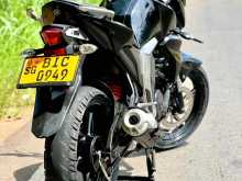 https://riyasewana.com/uploads/yamaha-fz-v2-2111232822882.jpg