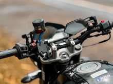 https://riyasewana.com/uploads/yamaha-fz-v2-2216222513043.jpg