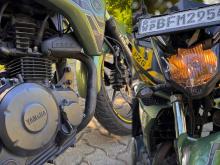 https://riyasewana.com/uploads/yamaha-fz-v2-2312082324433.jpg