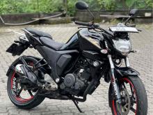 https://riyasewana.com/uploads/yamaha-fz-v2-2618232424232.jpg