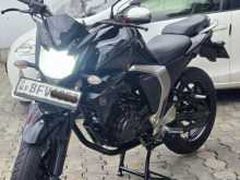 Yamaha FZ Version 2.0 2017 Motorbike