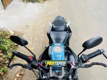 https://riyasewana.com/uploads/yamaha-fz-v2-2919084924431.jpg