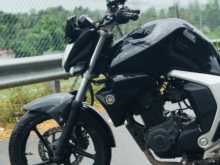 https://riyasewana.com/uploads/yamaha-fz-v2-311353713832.jpg