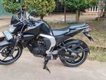 Yamaha Fz 2015 Motorbike