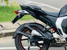 https://riyasewana.com/uploads/yamaha-fz-v2-421300513952.jpg