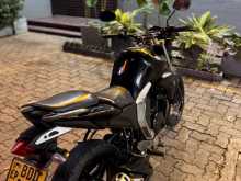 https://riyasewana.com/uploads/yamaha-fz-v2-421494413902.jpg